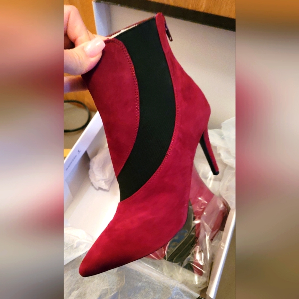 Nine West Red Booties sz 9M